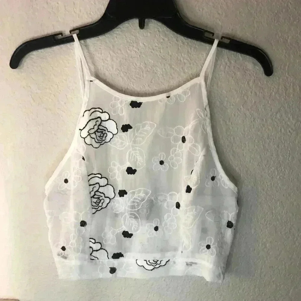 One way short set from LF black and white shorts 6 NWT